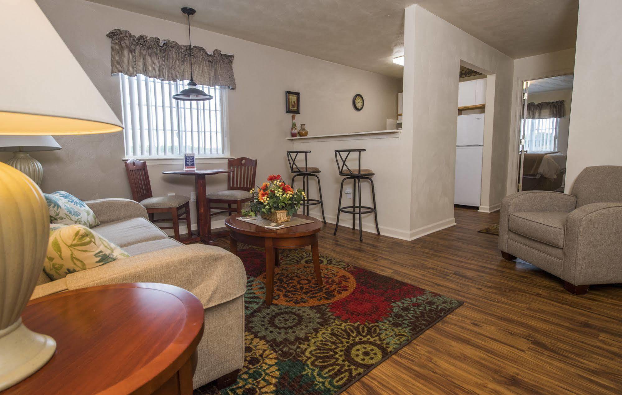 Affordable Corporate Suites Of Lynchburg Bagian luar foto