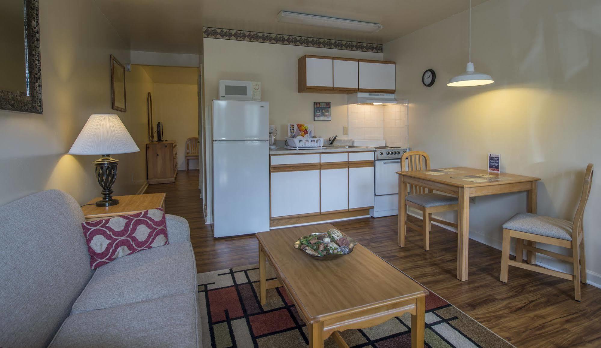 Affordable Corporate Suites Of Lynchburg Bagian luar foto