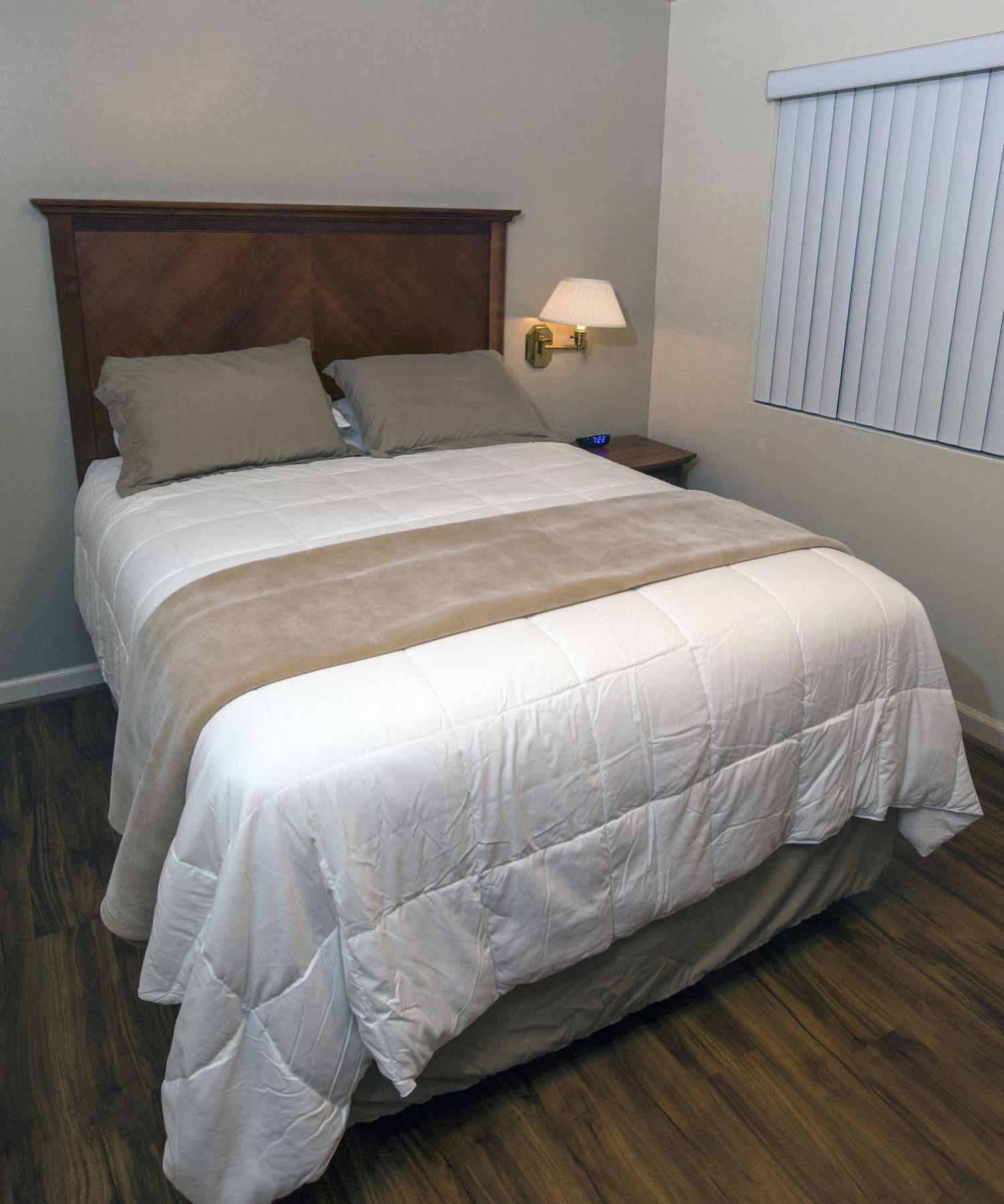 Affordable Corporate Suites Of Lynchburg Bagian luar foto